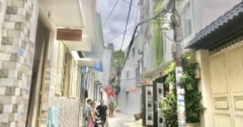BÁN NHÀ QUANG TRUNG , PHƯỜNG 8, GÒ VẤP, HẺM Ô TÔ 4M, 42M2, 7x6, 5 TẦNG, GIÁ 6 TỶ NHỈNH.