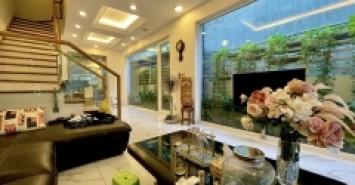 BÁN NHÀ PHỐ PHAN ĐÌNH GIÓT, HĐ, Ô TÔ VÀO NHÀ, TẶNG FULL NỘI THẤT, 92Mx5T Giá 8 tỷ