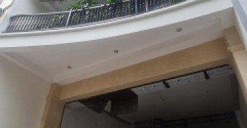 Bán văn phòng ngõ 121 Thái Hà 225m2 10 tầng mặt tiền 7m giá rao bán 63 tỷ