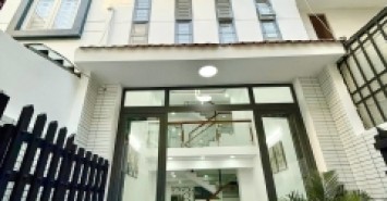 Nhà mới 4 tầng Hẻm 90 Âu Dương Lân P3 Q8 giá chỉ nhỉnh 5 tỷ