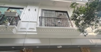 Bán nhà Nguyễn Đình Chiểu, 40m2, mặt tiền 5m, 12.8 tỷ, mới đẹp, thang máy, trung tâm, ngõ thông