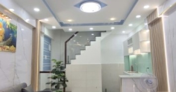 Nhà mới 1 lầu/2PN/2WC hẻm 184 Âu Dương Lân P3Q8