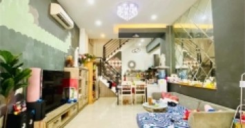 Đối diện Emart 2 Phan Huy Ích, Gò Vấp – Đường 7m, 64m2, 3 tầng, 6.7 tỷ
