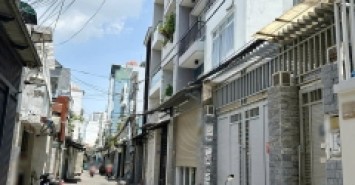 Nhà nát hẻm thẳng 5m 65m2 nở hậu Dương Bá Trạc P1Q8 P.Chánh Hưng