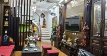 BÁN NHÀ TRẦN THÁI TÔNG, 40M, 5 TẦNG, MT 4.1M, LÔ GÓC, Ở SƯỚNG, TẶNG NỘI THẤT, 5.95 TỶ.