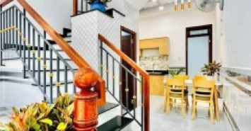 Chỉ 4,5 tỷ Hào Nam 48m2 đẹp ở luôn, sát Nhạc Viện