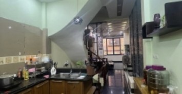 Nhà riêng ngõ 80 Hoàng Ngân - 44m x 5 tầng đẹp như mới - cực gần phố - ở ngay chỉ 6.6 tỷ