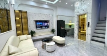 Bán nhà Trần Nhân Tông, 25m2, 5 tầng thang máy thông sàn đẹp, chỉ 12.5 tỷ, ngõ rộng thoáng