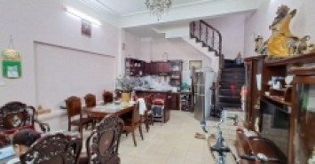 Bán nhà Hàng Bài, 45m2, 5 tầng, mặt tiền 5.2m, 30.5 tỷ, ngõ rộng thoáng, kinh doanh đỉnh