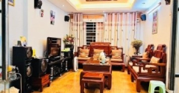 Bán nhà phố Nguyễn Đình Chiểu, 64m2, mặt tiền gần 4m, nhỉnh 26 tỉ, ô tô vào nhà