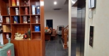 Bán nhà mặt phố Thái Hà, 133m2, 6 tầng thang máy, 61.5 tỷ, vỉa hè rộng, ô tô tránh, kinh doanh đỉnh