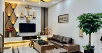 NHÀ ĐẸP CẦU GIẤY 40M2 X 5T, MT 4M, GẦN PHỐ - Ở LUÔN 4.2 TỶ