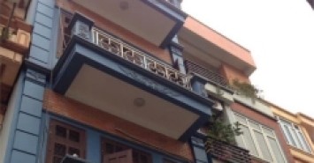 Nhỉnh 4 tỷ có nhà 3 tầng dân xây Trịnh Văn Bô, lô goc, ngõ thông