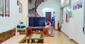 Bán nhà mặt phố Nhà Chung, 102m2, mặt tiền 4.5m, 74 tỉ, kinh doanh khách sạn