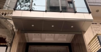 Bán nhà mặt phố Lý Nam Đế, 130m2, mặt tiền 4.3m, 50 tỉ, kinh doanh văn phòng, khách sạn