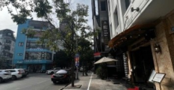 BÁN NHÀ MẶT PHỐ TT CẦU GIẤY 140M2 x 3T, MT 10,5M - ĐẦU TƯ