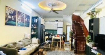 Bán gấp nhà phố Vương Thừa Vũ ô tô đỗ 10 42m 6Tg MT 4,8m, hơn 7 tỷ LHCC.