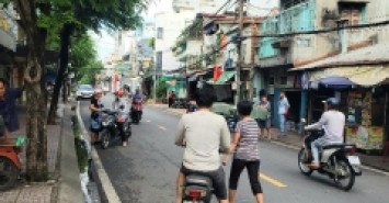Mặt tiền Tùng Thiện Vương nở hậu 4.5x15 chỉ 10 tỷ 9
