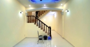 Nhà đẹp gần ĐH Thủy Lợi, 600m ra Ngã Tư Sở, ngõ 3m, nhỉnh 3 tỷ