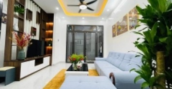 Bán nhà Ngọc Khánh 38m2 đẹp hiện đại 5 tầng ở luôn giá bán 4,3 tỷ