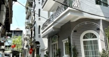 Bán nhà Lạc Trung, 44m x 4 tầng, 4.35 tỷ, khu vip, ô tô đỗ cổng