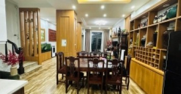 Phân lô Láng Hạ 40m2 x 5 tầng, vị trí đẹp, cần bán nhanh chỉ 4,5 tỷ