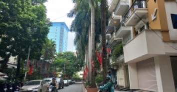 BÁN NHÀ ĐỖ QUANG, PHÂN LÔ VỈA HÈ 52M2 MT4M, OTO TRÁNH, KINH DOANH, VP, 26.X TỶ