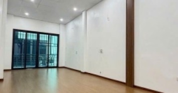 Bùi Huy Bích 36m² 2 Tầng - Nhà Mới Xây - Ô Tô Vào Đường Rộng