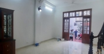 Bán nhà Gấp phố Xã Đàn tặng toàn bộ nội thất 81m 4Tầng MT 5,2m chỉ 7,6 tỷ.