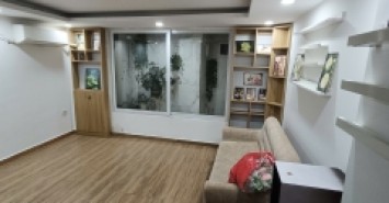 CHO THUÊ NHÀ NGÕ 1xx NGUYỄN CHÍ THANH – ĐỐNG ĐA  5 TẦNG  THANG MÁY  8PN  30 TRIỆU/THÁNG