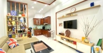 Bán nhà phố Trương Định, 31m x 5 tầng , Ngon Bổ Rẻ , Chỉ 3 tỷ 300