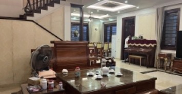 SIÊU HIẾM CẦN BÁN BIỆT THỰ SÂN VƯỜN, KHU ĐÔ THỊ DỊCH VỌNG ĐẲNG CẤP NHẤT CẦU GIẤY, TẶNG TOÀN BỘ NỘI THẤT NHẬP KHẨU ĐỨC GIÁ TRỊ 20 TỶ CHO KHÁCH MỚI DIỆN TÍCH 268 MÉT MẶT TIỀN 16 MÉT GIÁ TỐT