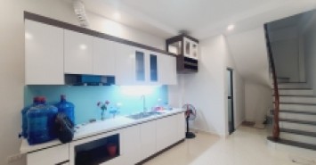 Bán nhà phố Bạch Mai, Q. Hai Bà Trưng, Hà Nội, 27 m², giá 3.65 tỷ, ngõ thông, kinh doanh, thoáng sáng rực rỡ
