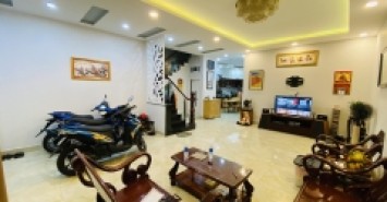 Bán gấp để xuất cảnh, giá giảm mạnh: biệt thự 160m2 đường số 4 Trường Thọ, 3 tầng, giá chỉ 9,9 tỷ.