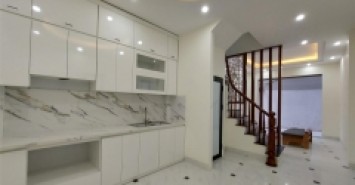 CẮT LỖ NHÀ 4 TẦNG CẠNH KHU ĐÔ THỊ Royal park, GIÁ 2.4 TỶ