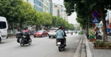 Bán nhà mặt phố Khúc Thừa Dụ 189m2, 8 tầng thang máy, mặt tiền rộng, 107 tỷ