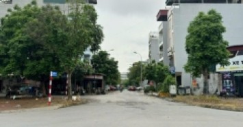 Chung cư MINI 9 tâng 40 phòng thang máy,PCCC, doanh thu 800 tr/năm. Lô góc, luôn full phòng