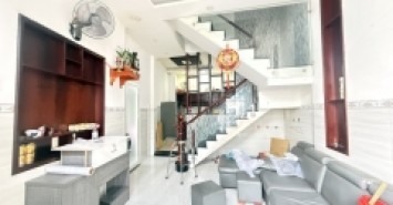 Bán nhà 4 tầng đường số 6, Linh Tây, Thủ Đức, TP HCM. DT 62m2, sổ hồng riêng.  Giá 5,18 tỷ.