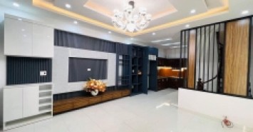 BÁN NHÀ XUÂN ĐỈNH –Gara 7 chỗ -ô tô tránh –ở sướng 80m 12.9 tỷ