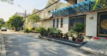 BÁN ĐẤT FULL THỔ, TẶNG NHÀ CẤP 4, NGANG 12M x DÀI 15M, KDC HIỆN HỮU, GIÁP QUẬN 8 - CHỈ 6.2 TỶ (TL)
