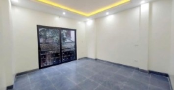 Bán nhà lĩnh nam 6 tầng long lanh hoàng mai