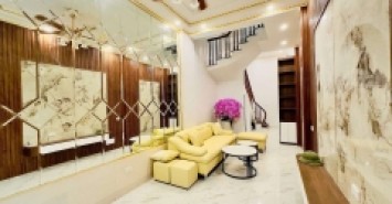 Sát Bách-Kinh-Xây, Trung Tâm Hai Bà Trưng Nhà Đẹp Ở Ngay Nhỉnh 5 Tỷ