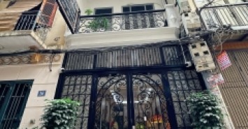 Bán Nhà Q. Ba Đình - Phố Ngọc Khánh, Dt 56m x 4t, Mt 3.7m, Giá 5.2 tỷ, Rẻ Nhất khu vực.