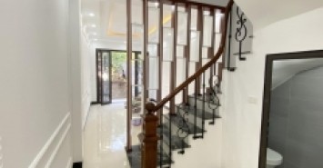 Bán nhà Sài Đồng đẹp long lanh 2 thoáng vĩnh viễn, nở hậu, 5 tầng 5 ngủ, 20m ra ô tô tránh nhỉnh 3 tỷ chủ thiện trí thương lượng