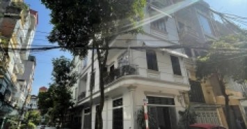 BÁN NHÀ TRUNG KÍNH. VỈA HÈ KINH DOANH CAFE, VP, LÔ GÓC. DT 60/80M2. GIÁ 23,8 TỶ