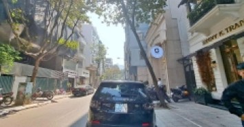 Bán nhà MẶT PHỐ cổ Hà Nội, chỉ nhỉnh 20 tỷ.