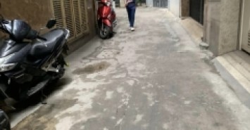 Bán gấp nhà ; Diện tích 30 m2 Giá 3.xx tỷ, 4 tầng trong ngõ  phố  Xã Đàn 2 cách hồ Nam Đồng 150m