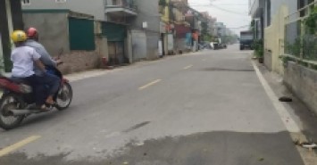 Bán nhà đẹp Đông Anh đường 3 ô tô tránh kinh doanh đỉnh, vỉa hè rộng 80mx4T, MT5m giá 6.3 tỷ