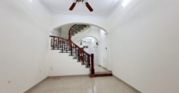 Bán nhà Thanh Trì - Nhà đẹp, thoáng sáng - 64m2 x 5 Tầng - Giá 5.6 tỷ