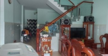 Bán nhà mặt tiền Nguyễn Xuân Nhĩ, 2 tầng, 65 m2. Ô tô đỗ, Gần đường Thăng Long. Chỉ 4,3 tỷ. 0843-899-666.